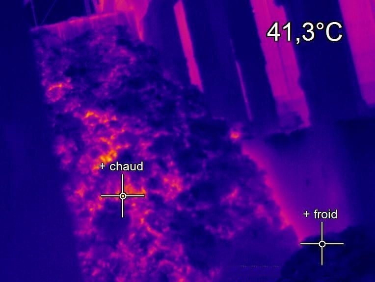 Thermal image of mountains of waste in a French refuse bunker